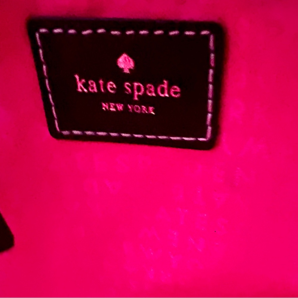 Kate Spade Black Leather Handbag with Structured Design - Picture 5 of 6